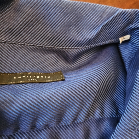 Equilibrio Button Down Shirt - Picture 2 of 4